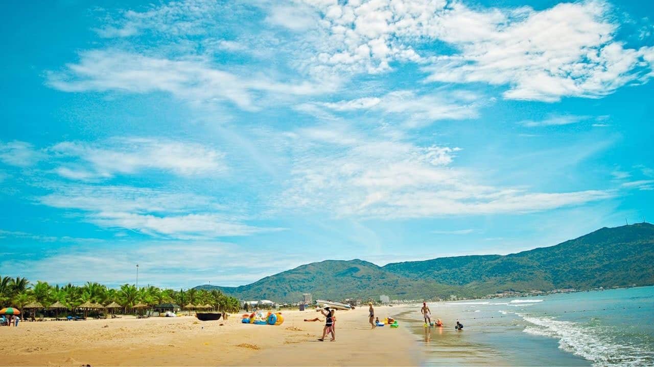 Mỹ Khê Top 10 bãi biển Đà Nẵng tuyệt đẹp