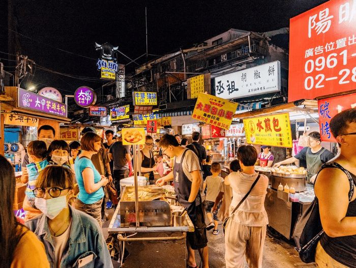 ăn sập chợ đêm Ximending chỉ với tấm vé máy bay đi Đài Bắc